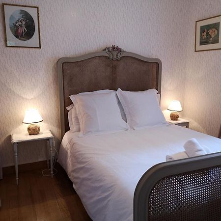 Maison Bayeux: Charming Garden Retreat Near City Centre Exterior photo