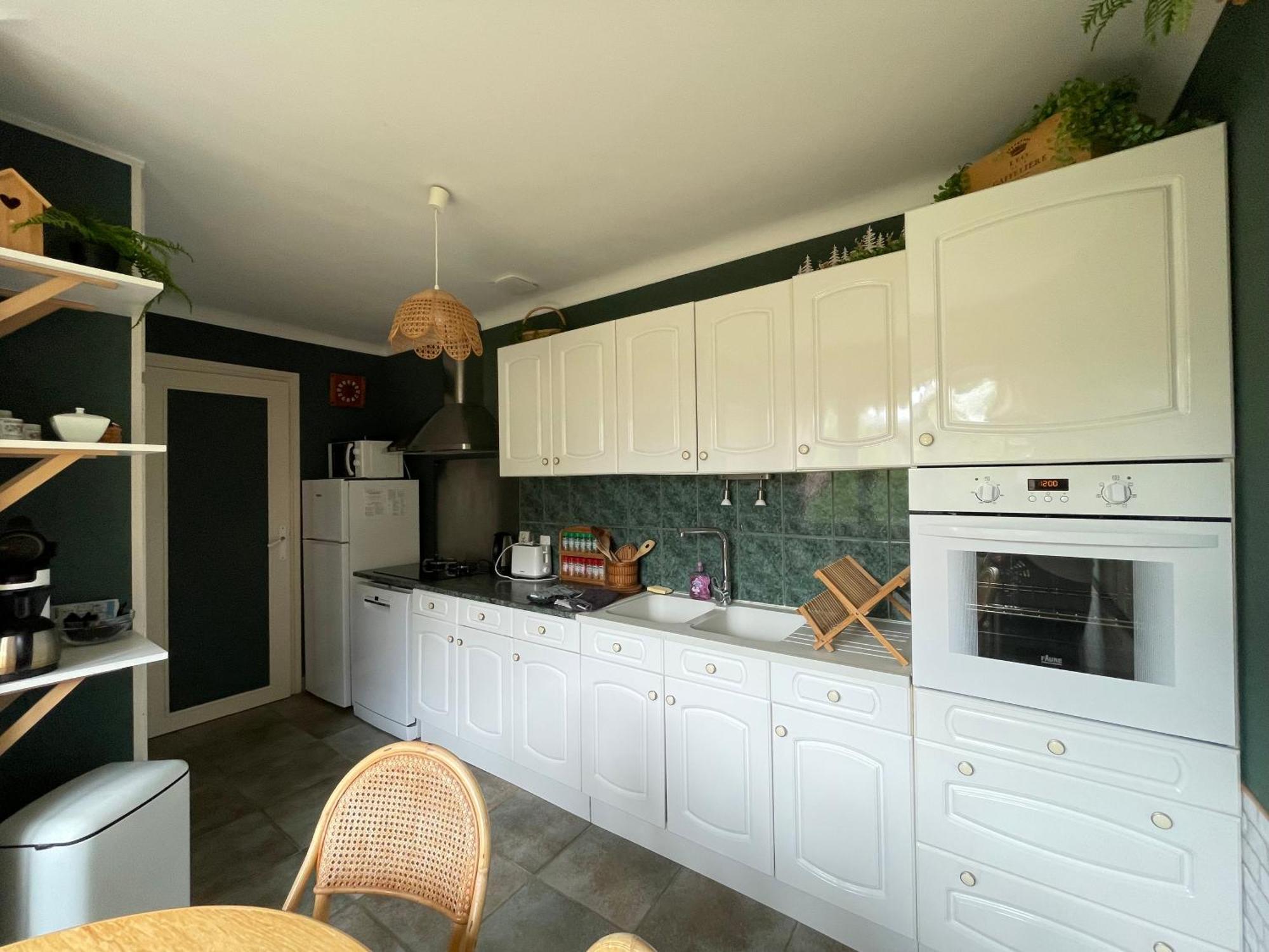 Maison Bayeux: Charming Garden Retreat Near City Centre Exterior photo